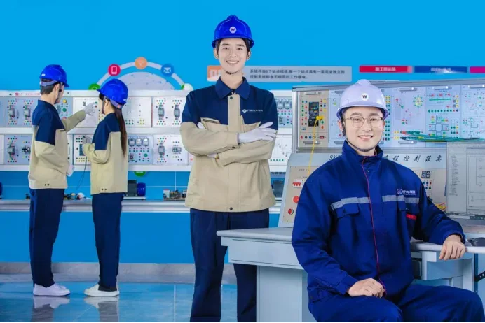 工业自动化培训学什么？从电工到PLC的进阶路线